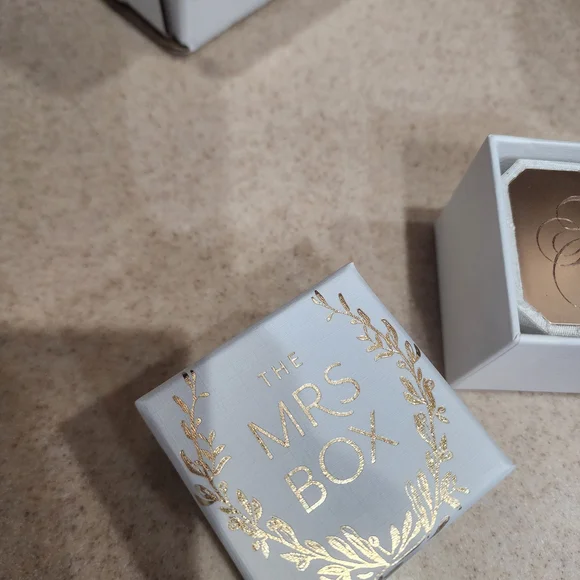 The Mrs. Box Brand New Crosby Noble Double Two Slot Ring Box With H